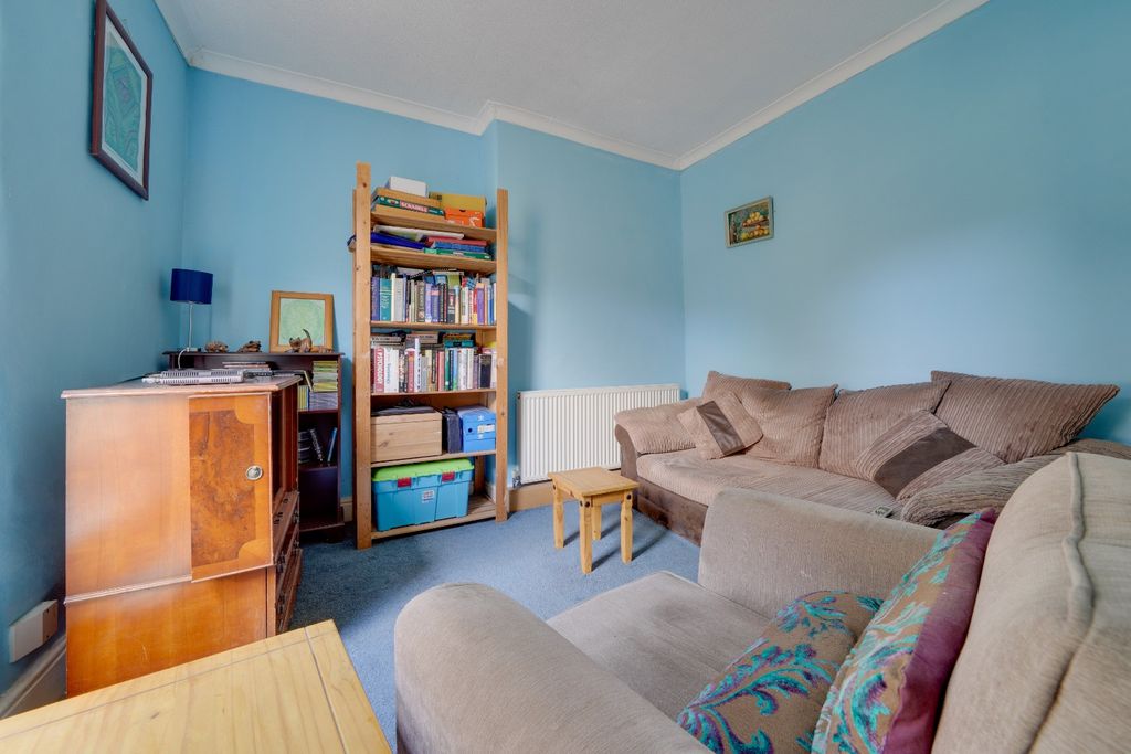 Property photo 3 of 8 4283604