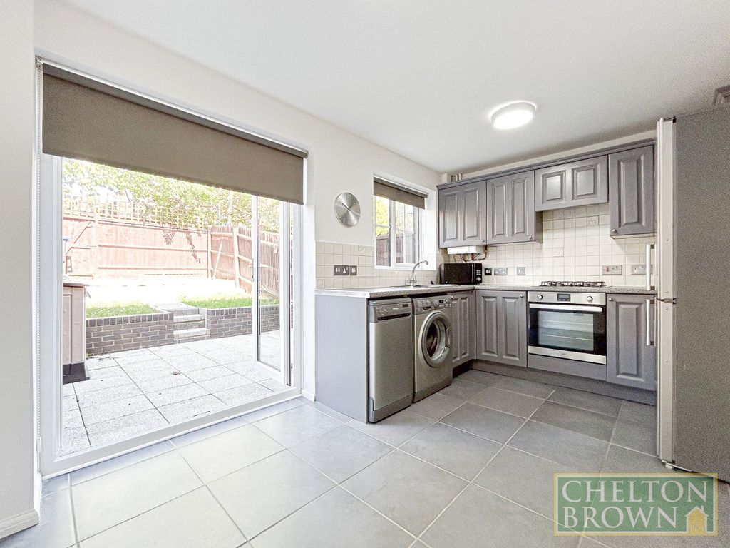 Property photo 3 of 17 Picture No. 32