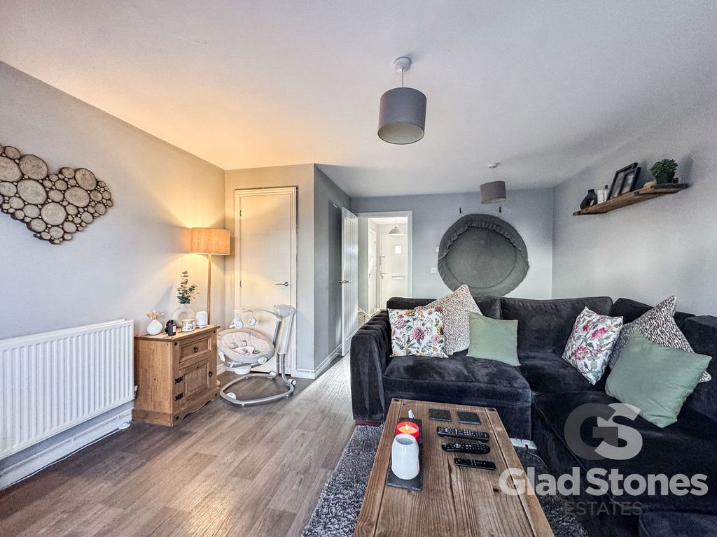 Property photo 3 of 18