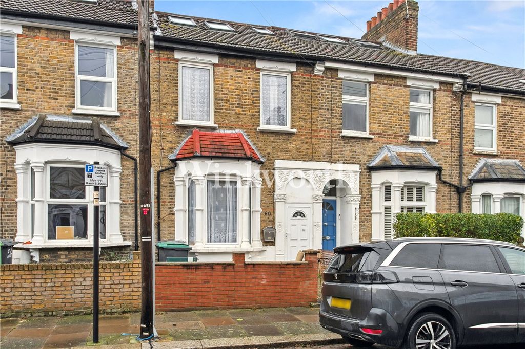 Property photo 1 of 16 Picture No. 17