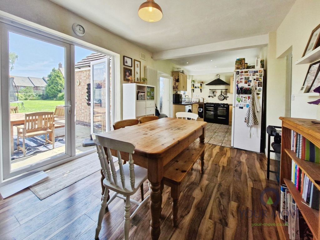 Property photo 3 of 25 Kitchen/Diner