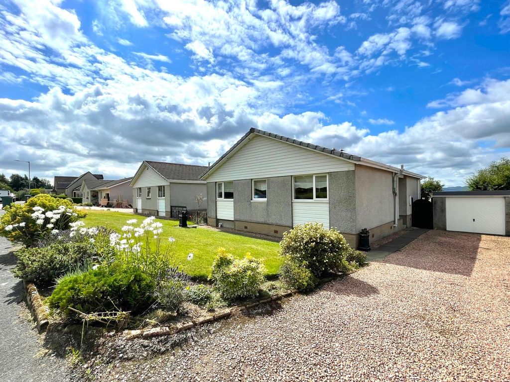 Property photo 1 of 39