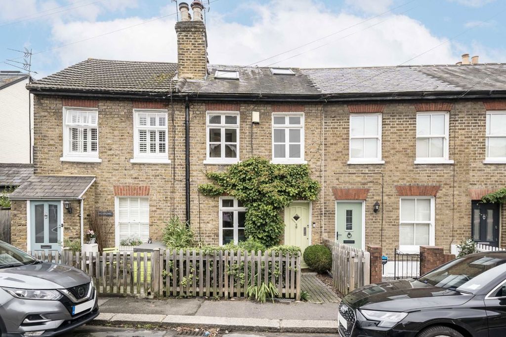 Property photo 1 of 8