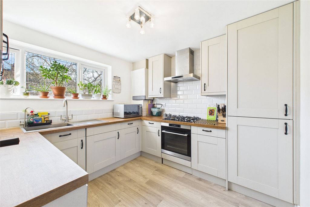 Property photo 3 of 9 Picture No. 05