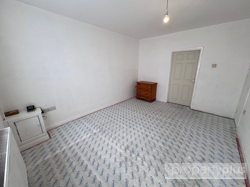 Property photo 3 of 15 Picture No. 06