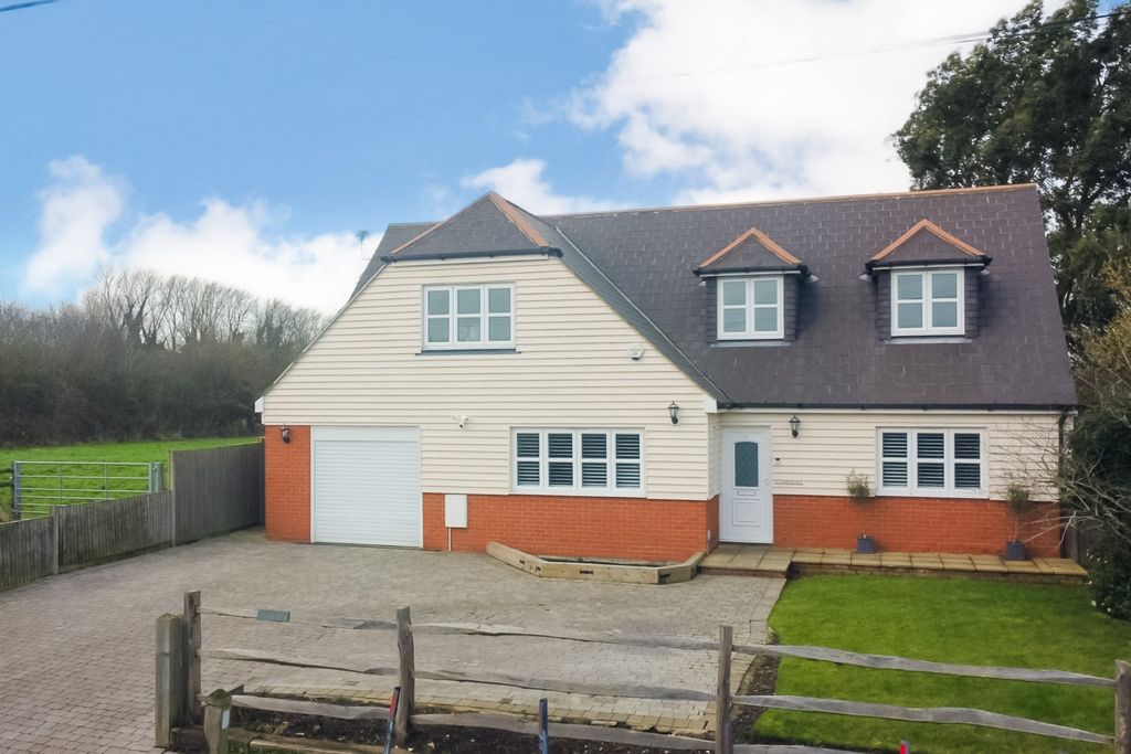 Property photo 2 of 31 3831145
