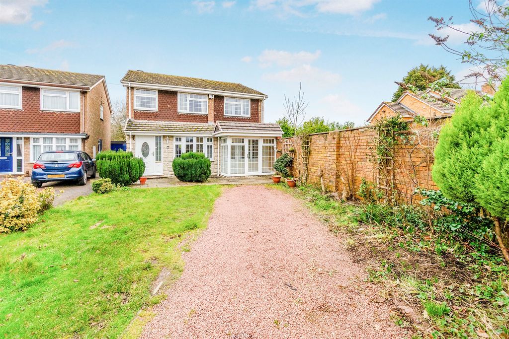 Property photo 1 of 17