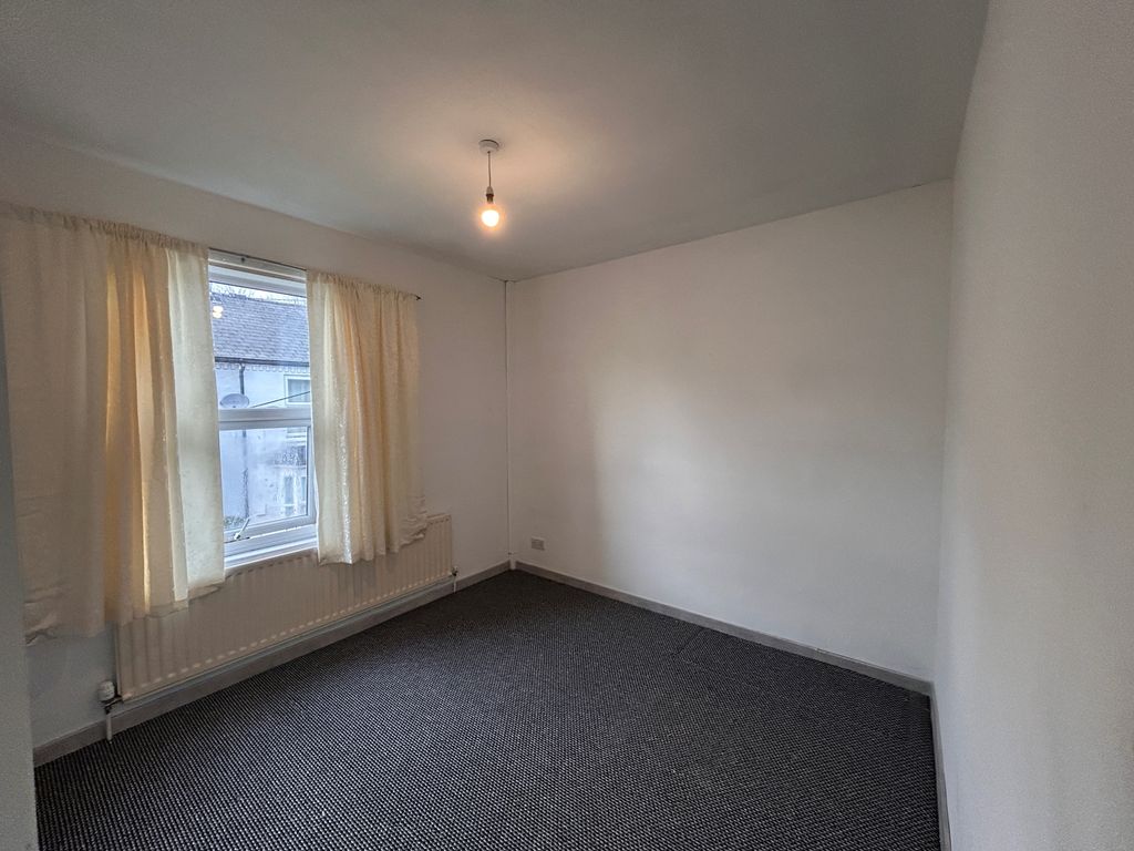 Property photo 2 of 9 Image