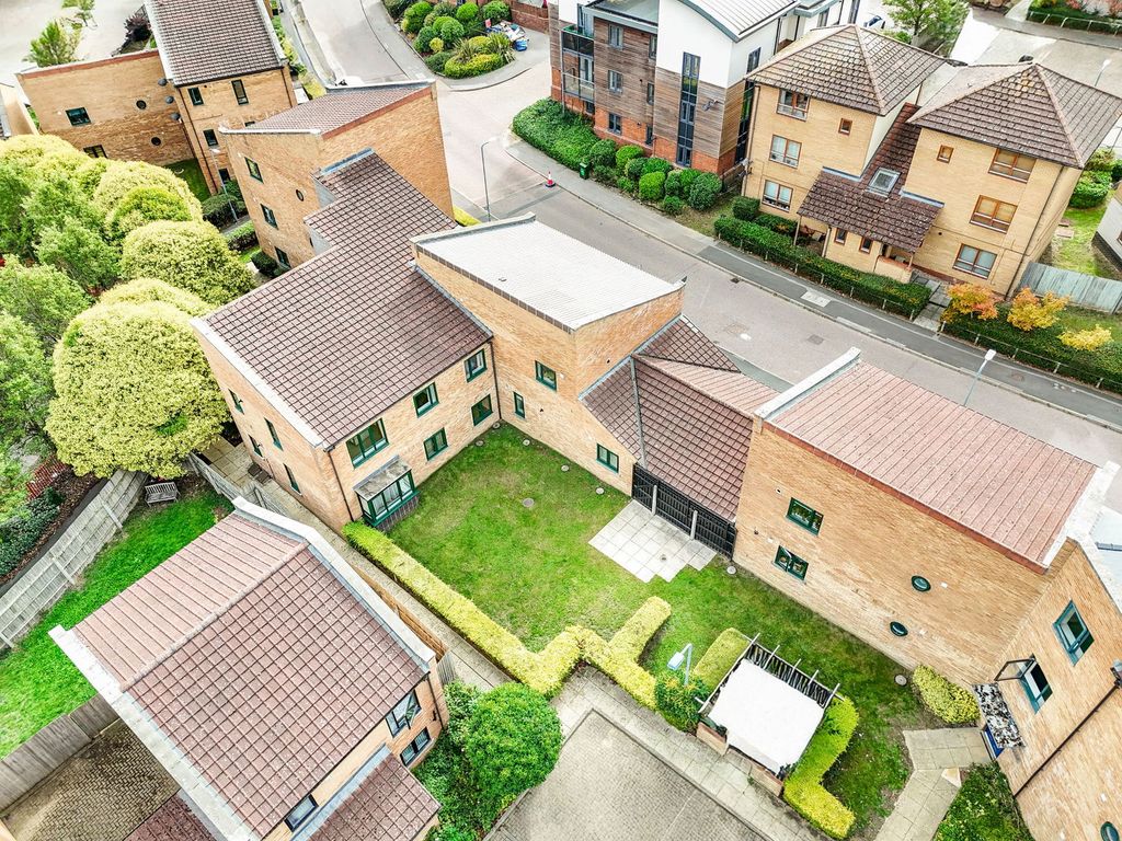 Property photo 3 of 15