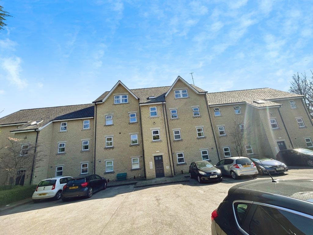 Property photo 1 of 16 External