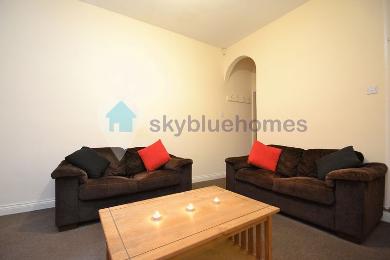 Property photo 3 of 6 Photo 2