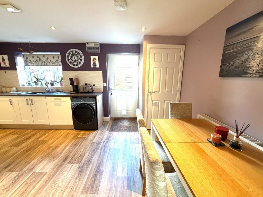 Property photo 3 of 15 Kitchen:Diner.Jpg