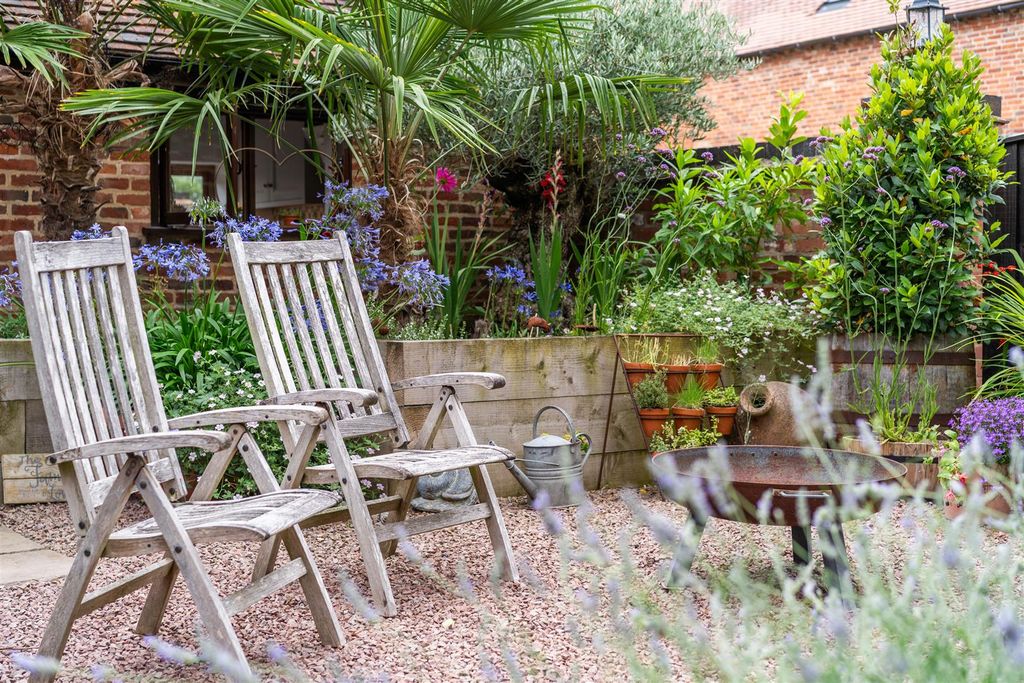 Property photo 3 of 37 Little Cleobury Barn_55.Jpg