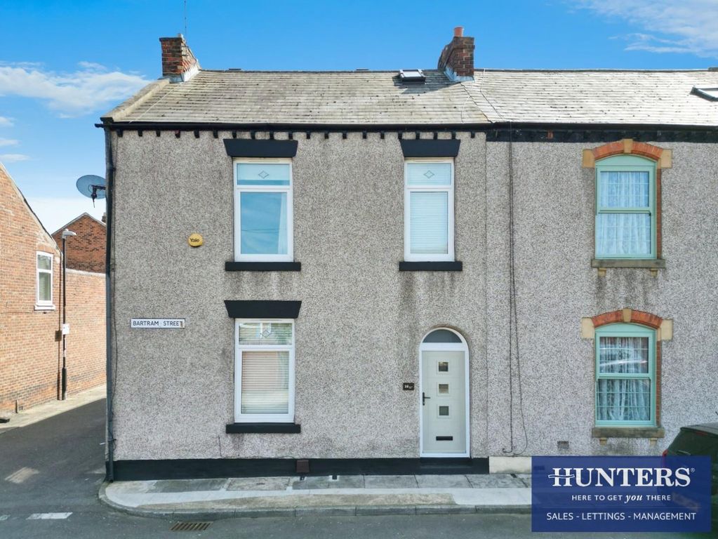 Property photo 1 of 17 External