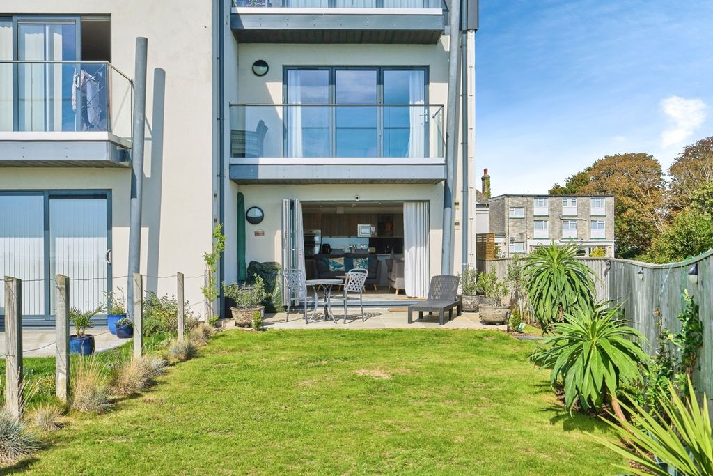 Property photo 2 of 22 Photo