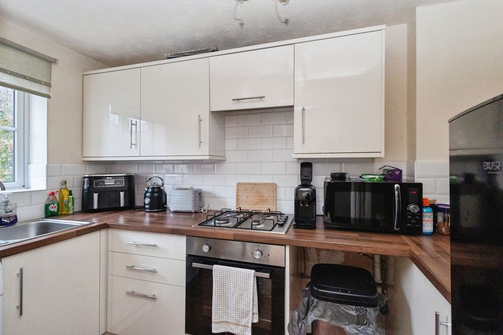 Property photo 2 of 17 Pbox-Img.Jpg