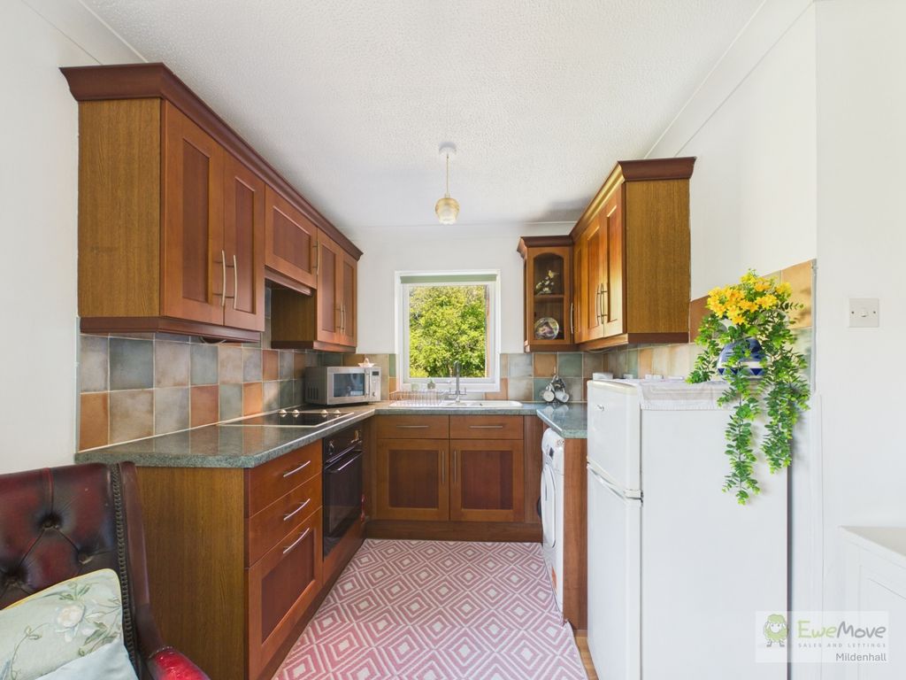 Property photo 3 of 10 Cam03603G0-Pr0071-Still009