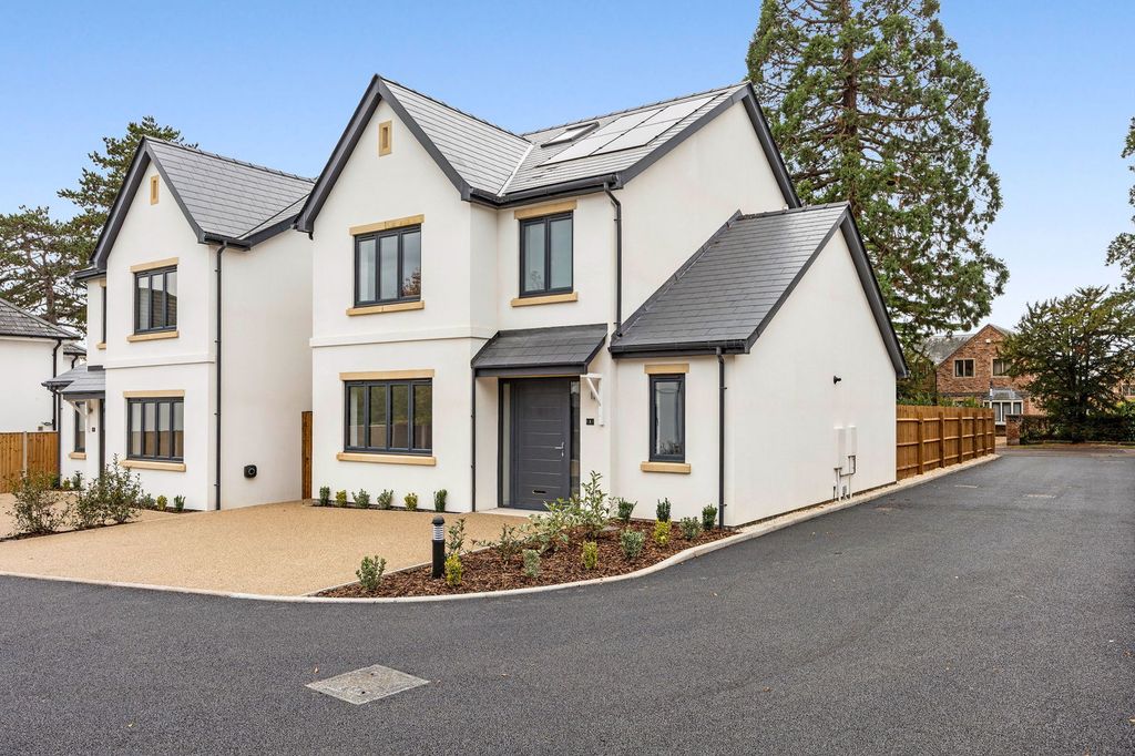 Property photo 2 of 34