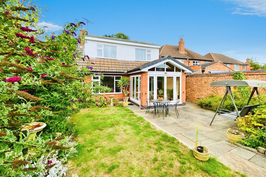 Property photo 1 of 29
