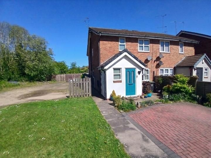 Property photo 1 of 12