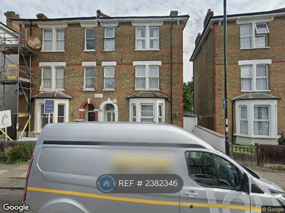 Property photo 1 of 9 Newly Refinished 3 Bed, 2 Bathrooms &amp; Balcony