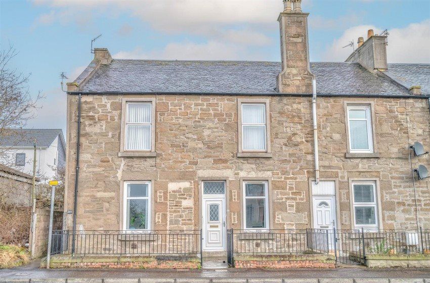 Property photo 1 of 11 850