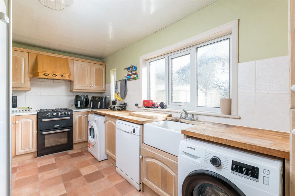 Additional image 7 of 4 bed semi-detached house for saleCaxton Road, Otley LS21
