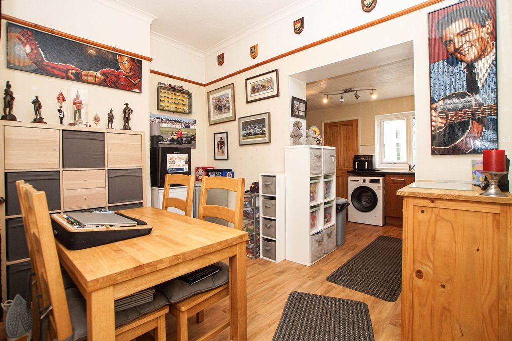 Property photo 2 of 14 Dining Room