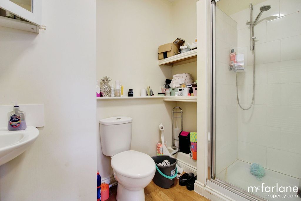 Property photo 3 of 4