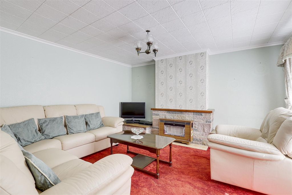 Property photo 3 of 18 9088.Jpg