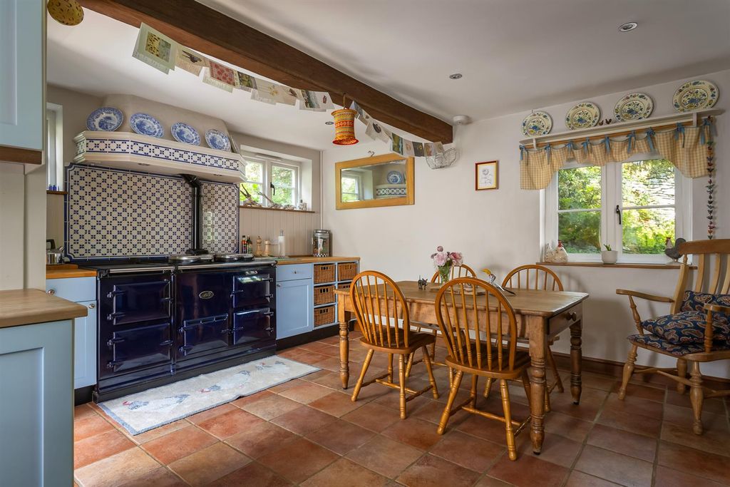 Property photo 3 of 39 34 - Old Prices - Gl54 4Aa - Web.Jpg