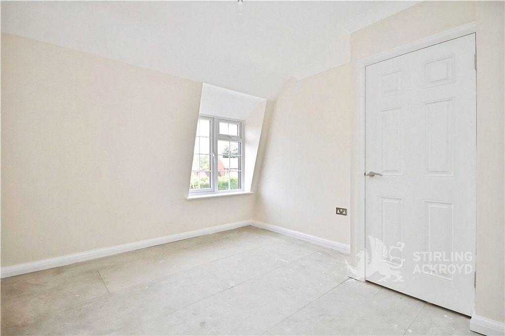 Property photo 3 of 7 Bedroom