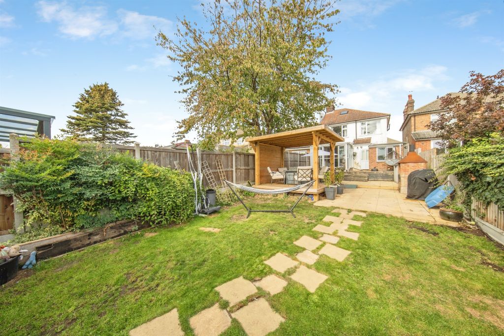 Property photo 2 of 18