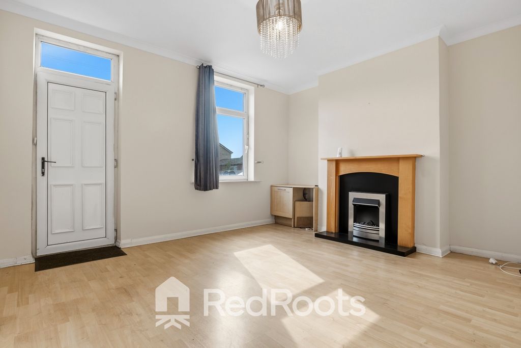 Property photo 3 of 24 5056084