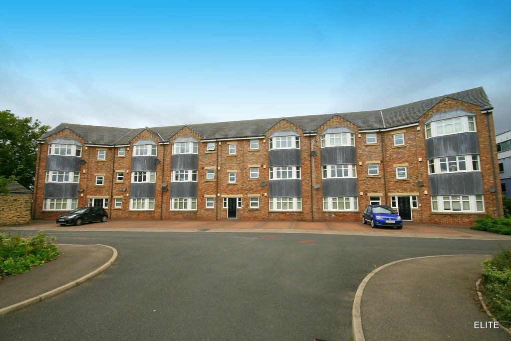 Property photo 2 of 13