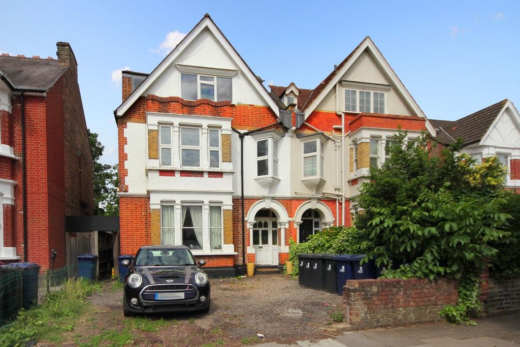Property photo 1 of 7