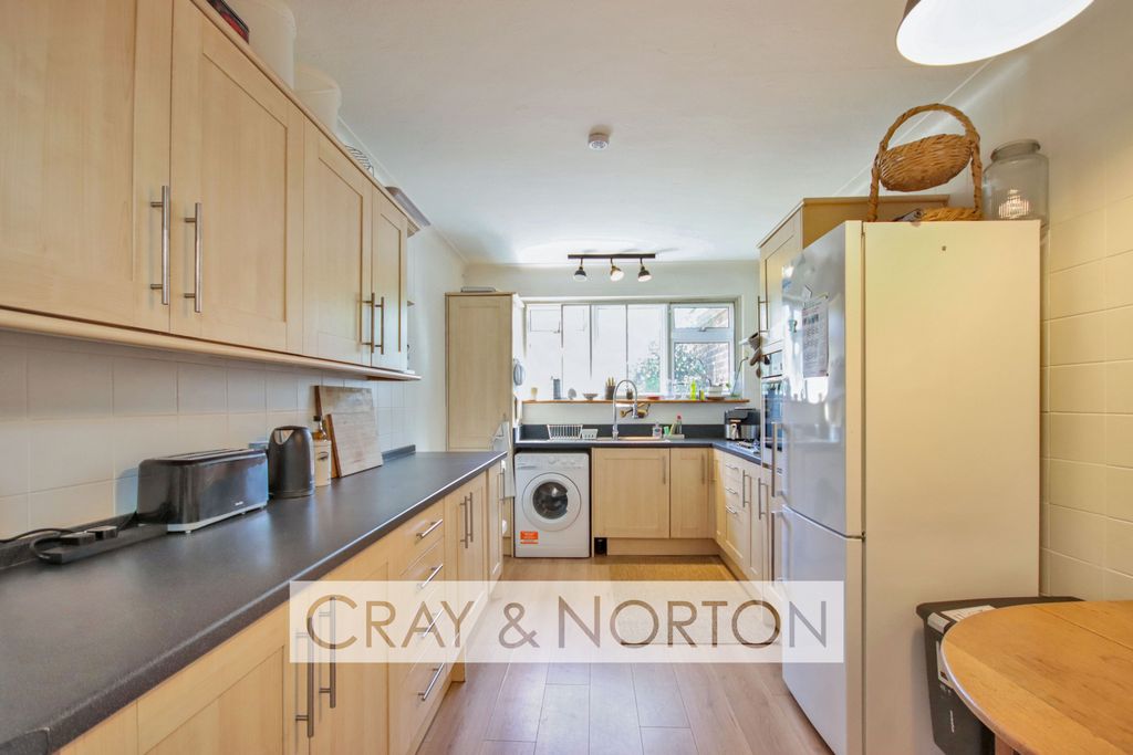 Property photo 3 of 19 Photo 2