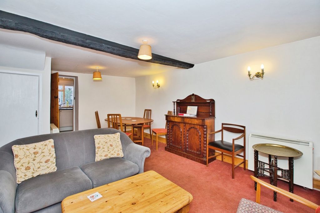 Property photo 3 of 16 Photo
