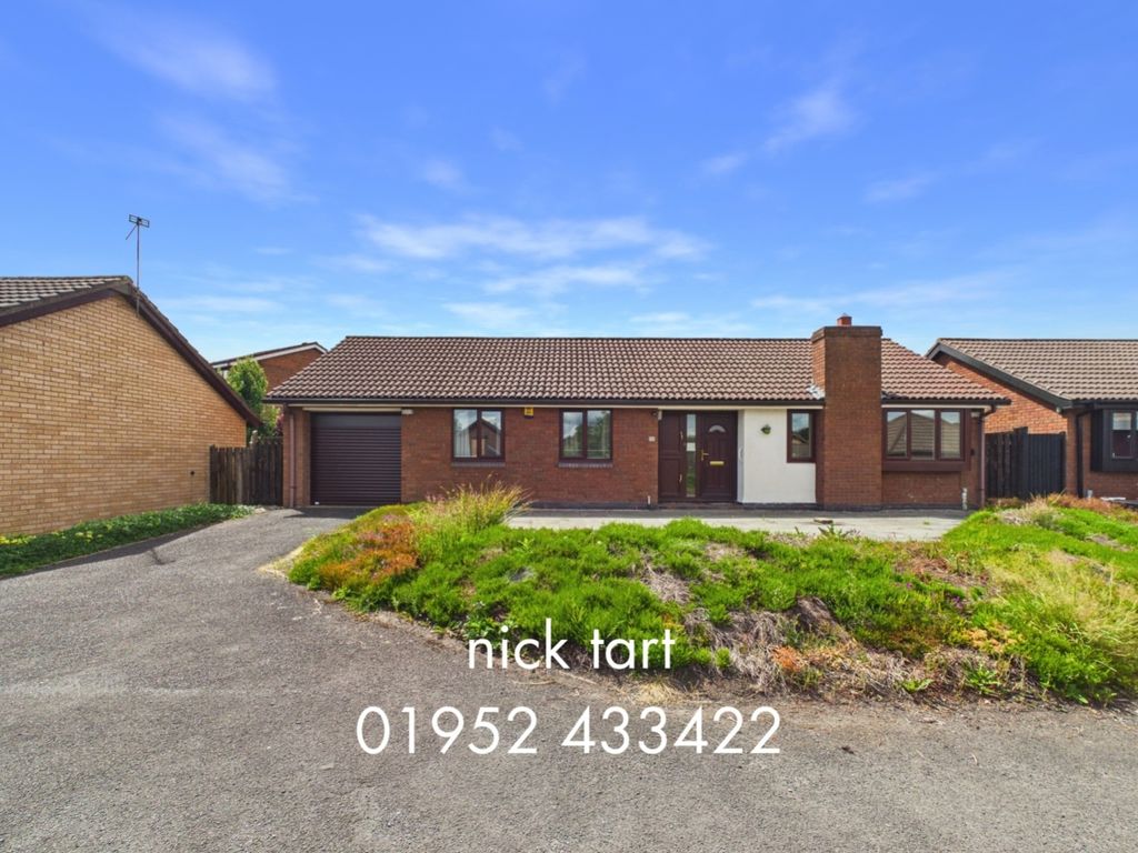 Property photo 1 of 14 10821818Front