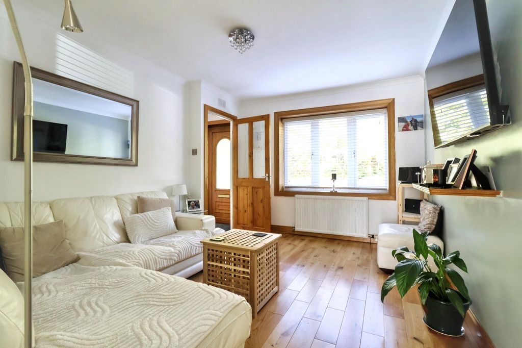 Property photo 2 of 18 Picture No. 09