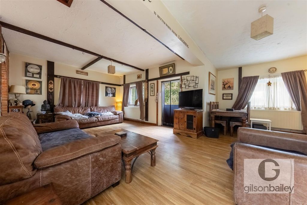 Property photo 2 of 27 Gb-23.Jpg