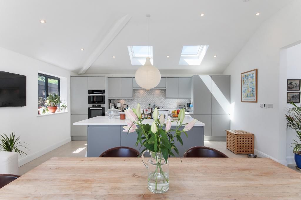 Property photo 3 of 19 Photo 3