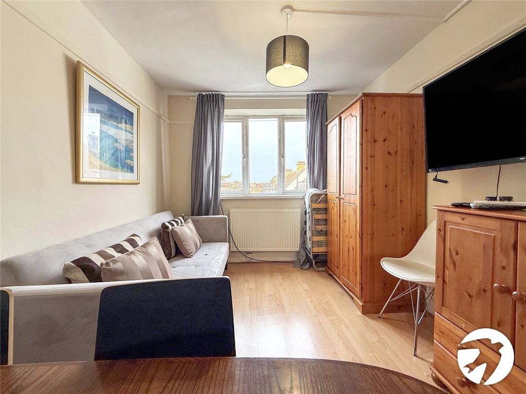 Property photo 3 of 7 Reception Room