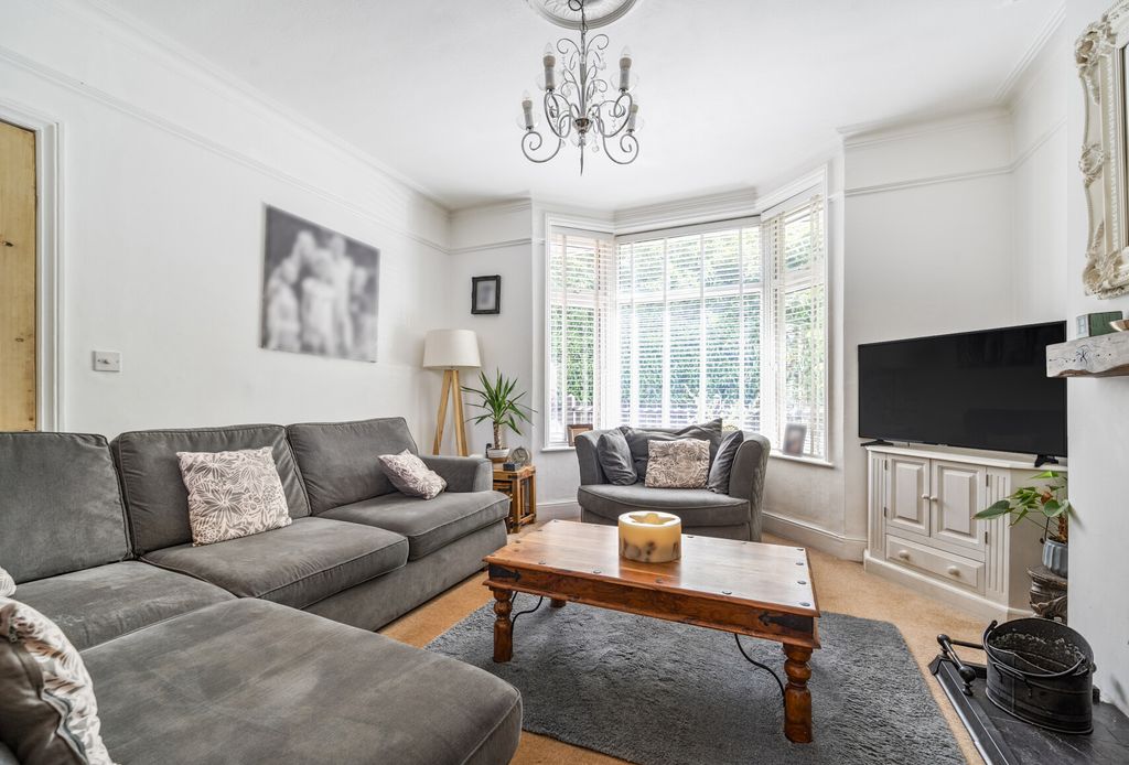 Property photo 3 of 17 1313834-9-6859A0B...