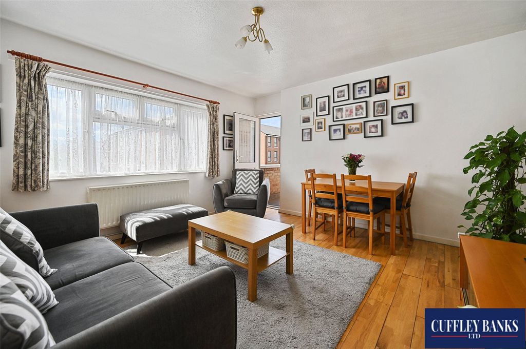 Property photo 1 of 10 Picture No. 02