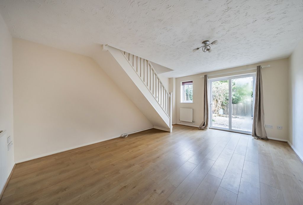 Property photo 2 of 20 1432082-1-69Cbeee...