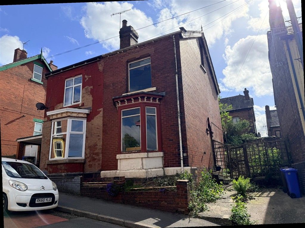 Property photo 1 of 8