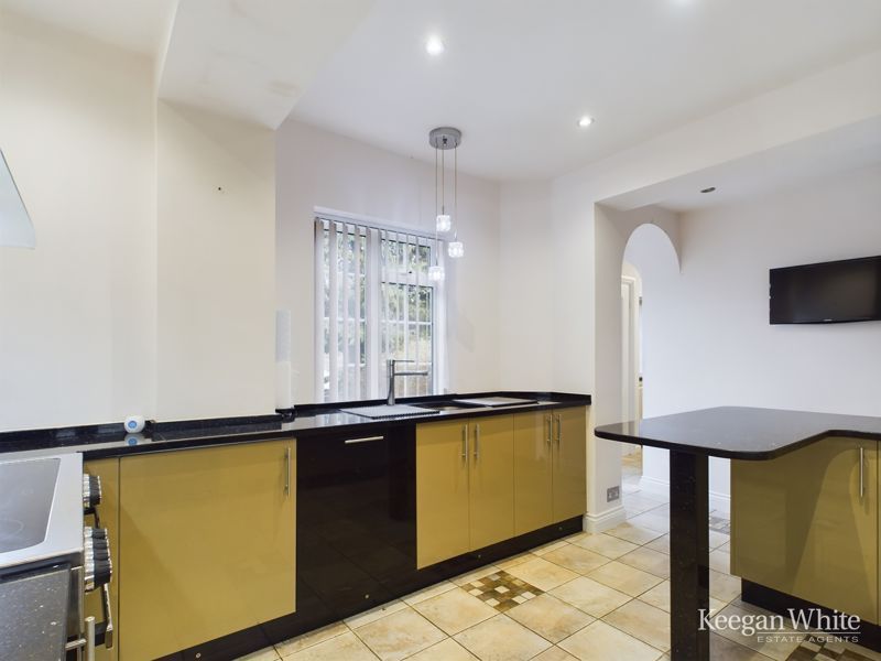 Property photo 3 of 16 Photo 16