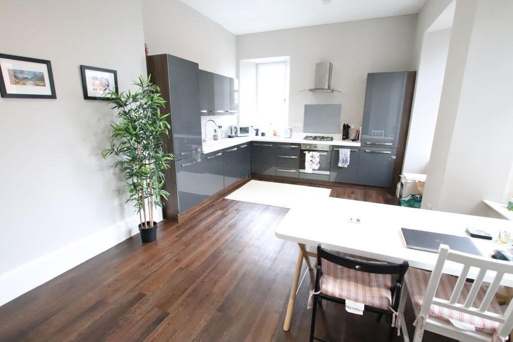 Property photo 3 of 7 Kitchen/Diner