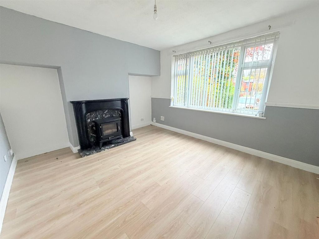 Property photo 3 of 15 (2).Jpeg